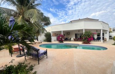 NGAPAROU : Villa avec piscine à louer