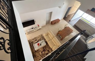 NGAPAROU : Villa avec piscine à louer