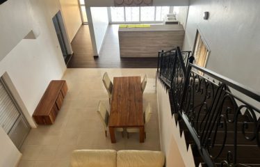 NGAPAROU : Villa avec piscine à louer