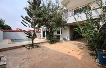 NGAPAROU : Villa avec piscine à louer