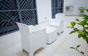 DAKAR POINT-E : Appartement meublé à louer