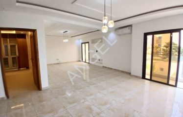 DAKAR MERMOZ : Appartement duplex à louer