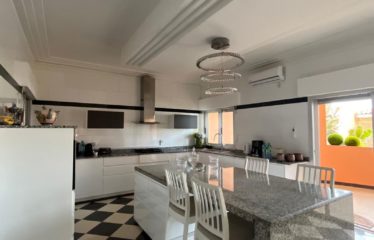 DAKAR ALMADIES : Villa de prestige à vendre