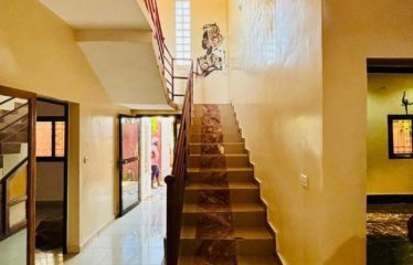 NGAPAROU : Charmante villa à vendre