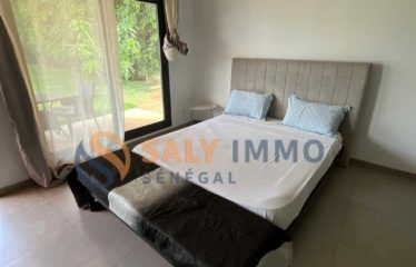 NGUERIGNE : Magnifique villa de 5 chambres à louer à 200m de la route