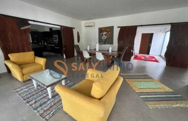 NGUERIGNE : Magnifique villa de 5 chambres à louer à 200m de la route