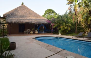 NIANING : Villa meublée avec TF individuel à vendre en résidence