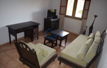 NIANING : Villa meublée avec TF individuel à vendre en résidence