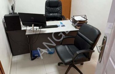 DAKAR LIBERTÉ 6 : Immeuble pour bureaux à louer sur les 2 voies de Liberté 6