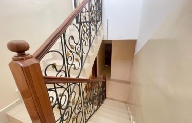 DAKAR MAMELLES : Belle villa R+1 à louer