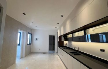DAKAR MERMOZ: Bright 2-bedroom apartment for sale
