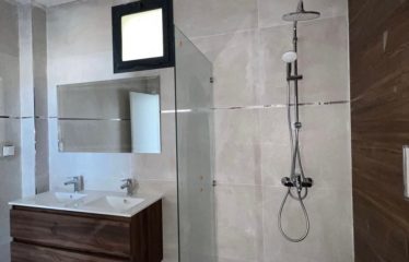 DAKAR MERMOZ: Bright 2-bedroom apartment for sale