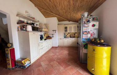 NGAPAROU : Belle villa en résidence à vendre