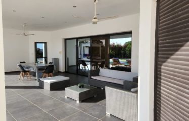 NGUERIGNE : Villa contemporaine plain pied 4 chambres avec piscine à louer