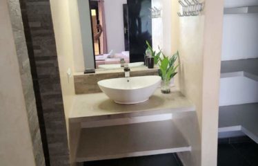 NGUERIGNE : Villa contemporaine plain pied 4 chambres avec piscine à louer