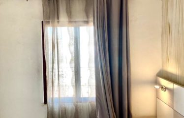 DAKAR SICAP : Chambre climatisée avec balcon à louer